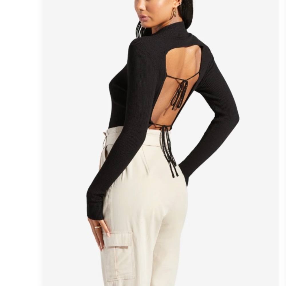 *Pullover Naked Backless Sweater*White/Egret*SEXY!  New with Tags/Medium*